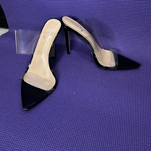 LOVIN VIVIANLY POINTED HEELS - Picture 2 of 5